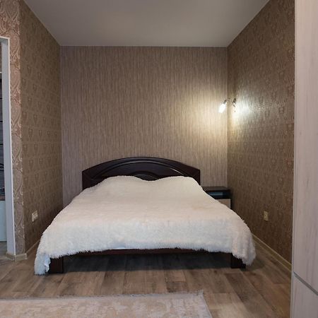Академіка Корольова 20 1 Apartment Cherkasy Bagian luar foto
