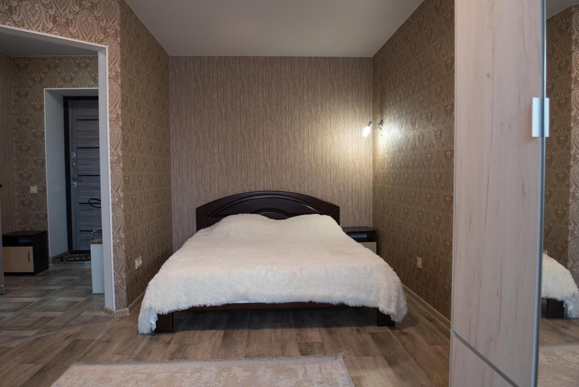 Академіка Корольова 20 1 Apartment Cherkasy Bagian luar foto